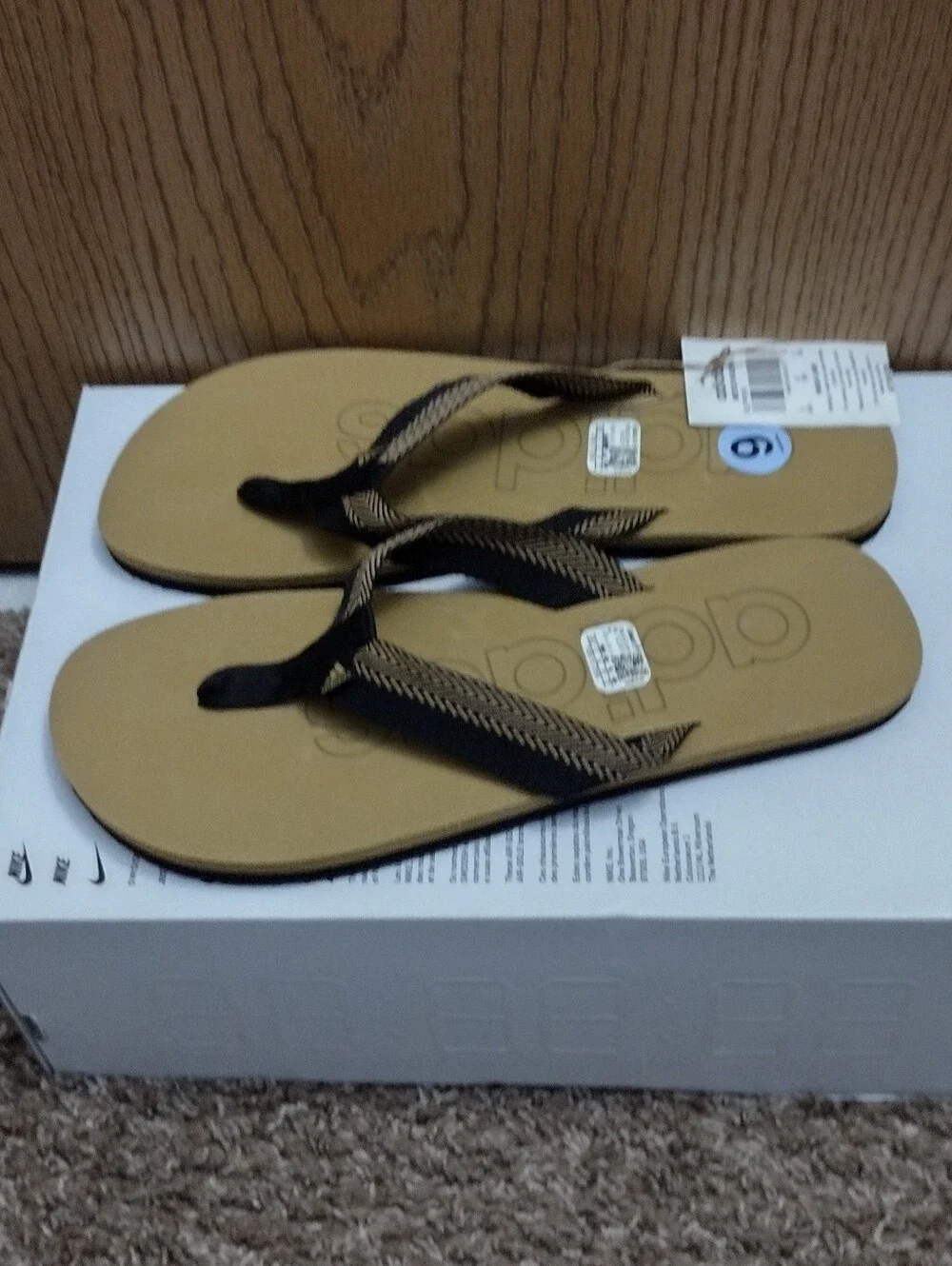 ADIDAS  BEACH POOL FLIP-FLOPS SANDAL MEN'S  SIZE 9 TAN NWT